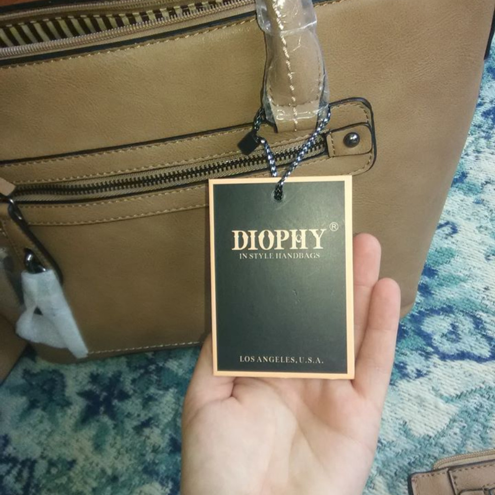 NWT Diophy tan leather (pu) 3 bags for 1 - Picture 2 of 6